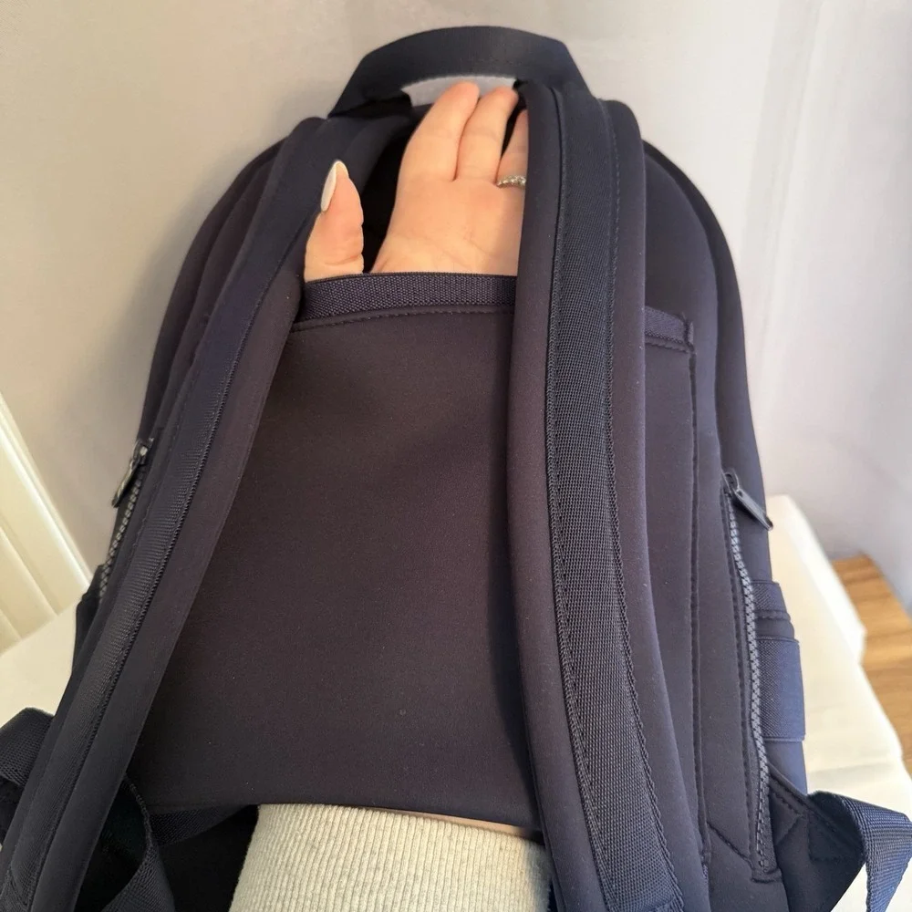DAGNE DOVER Dakota Neoprene Backpack Diaper Bag Navy Blue 2 Pouches Dust Bag EUC